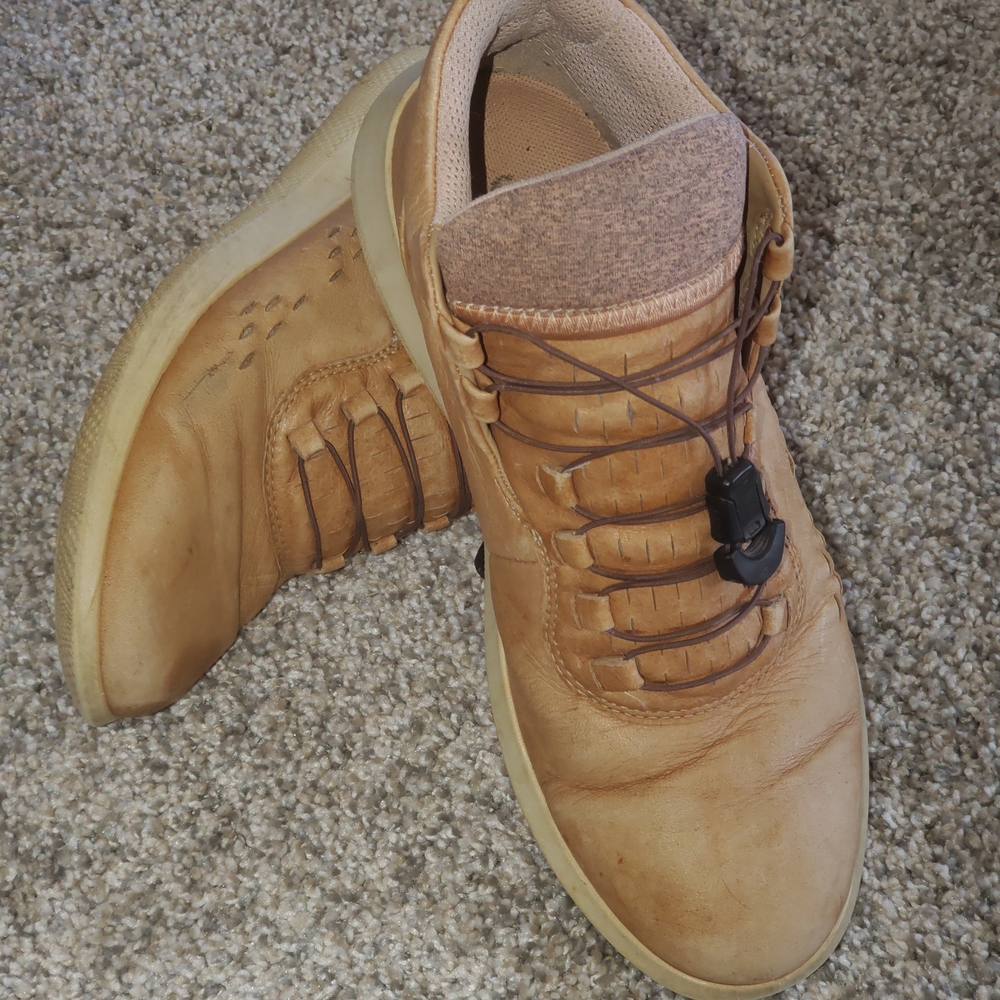 Ecco Men's Tan Leather Sneakers Sz.5